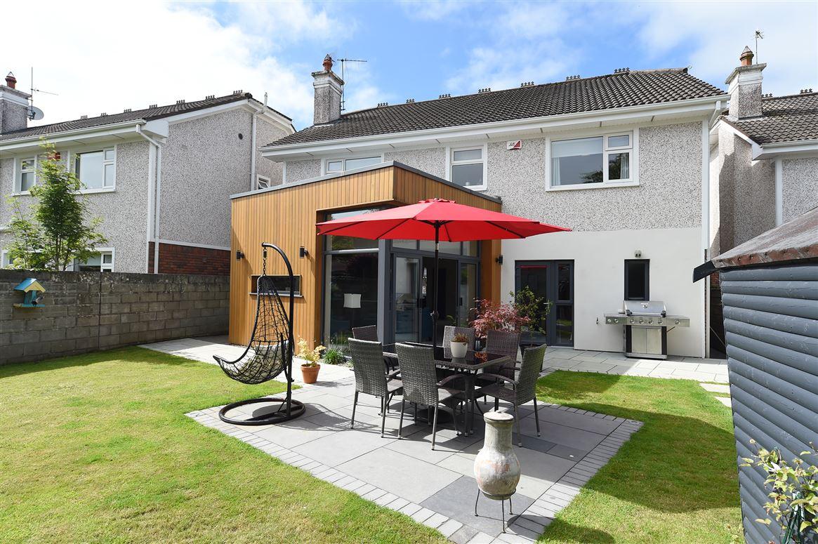12 Monswood, Clarke’s Hill, Rochestown, Co. Cork