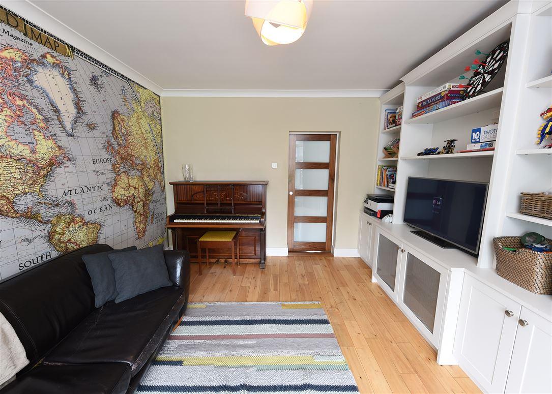 12 Monswood, Clarke’s Hill, Rochestown, Co. Cork