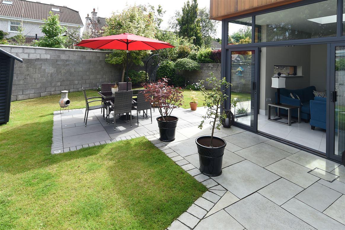 12 Monswood, Clarke’s Hill, Rochestown, Co. Cork