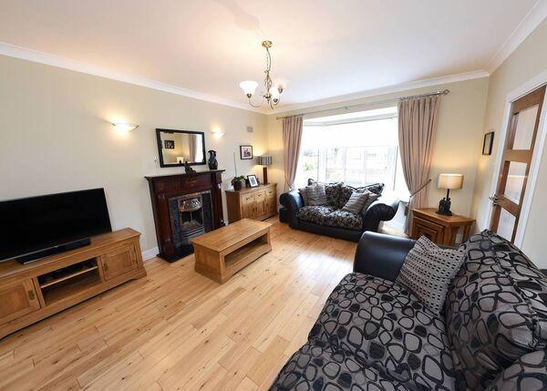 12 Monswood, Clarke’s Hill, Rochestown, Co. Cork