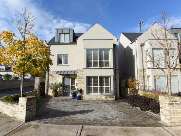 4 Aylesbury, Ballintemple, Co. Cork