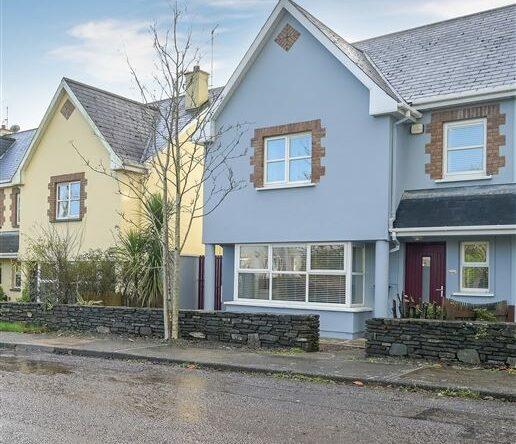 6 Woodside, Dunderrow, Kinsale, Co. Cork