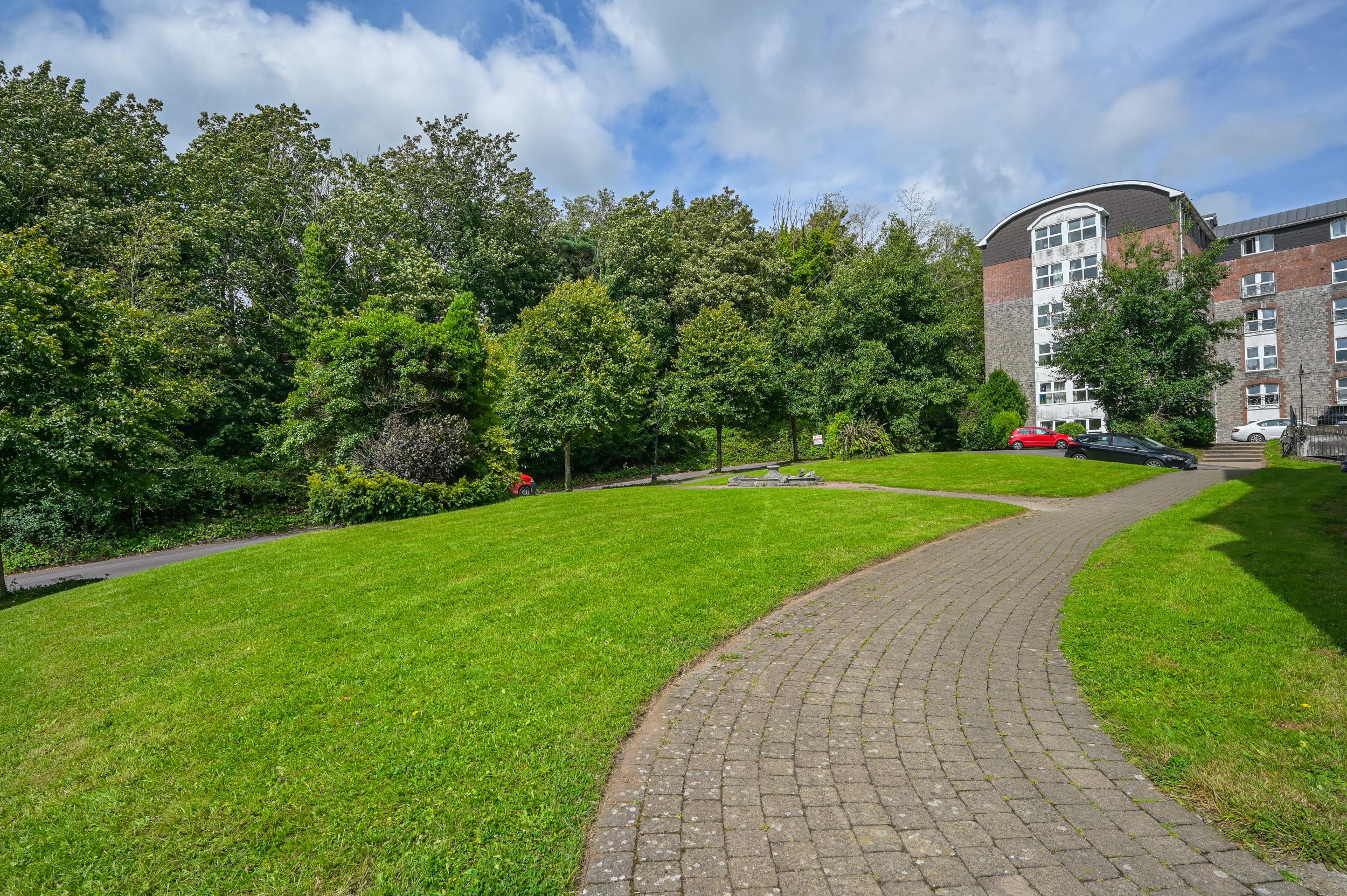 08.17 Apartment 108, Atkins Hall, Lee Road Stokes H Pix Prints 19