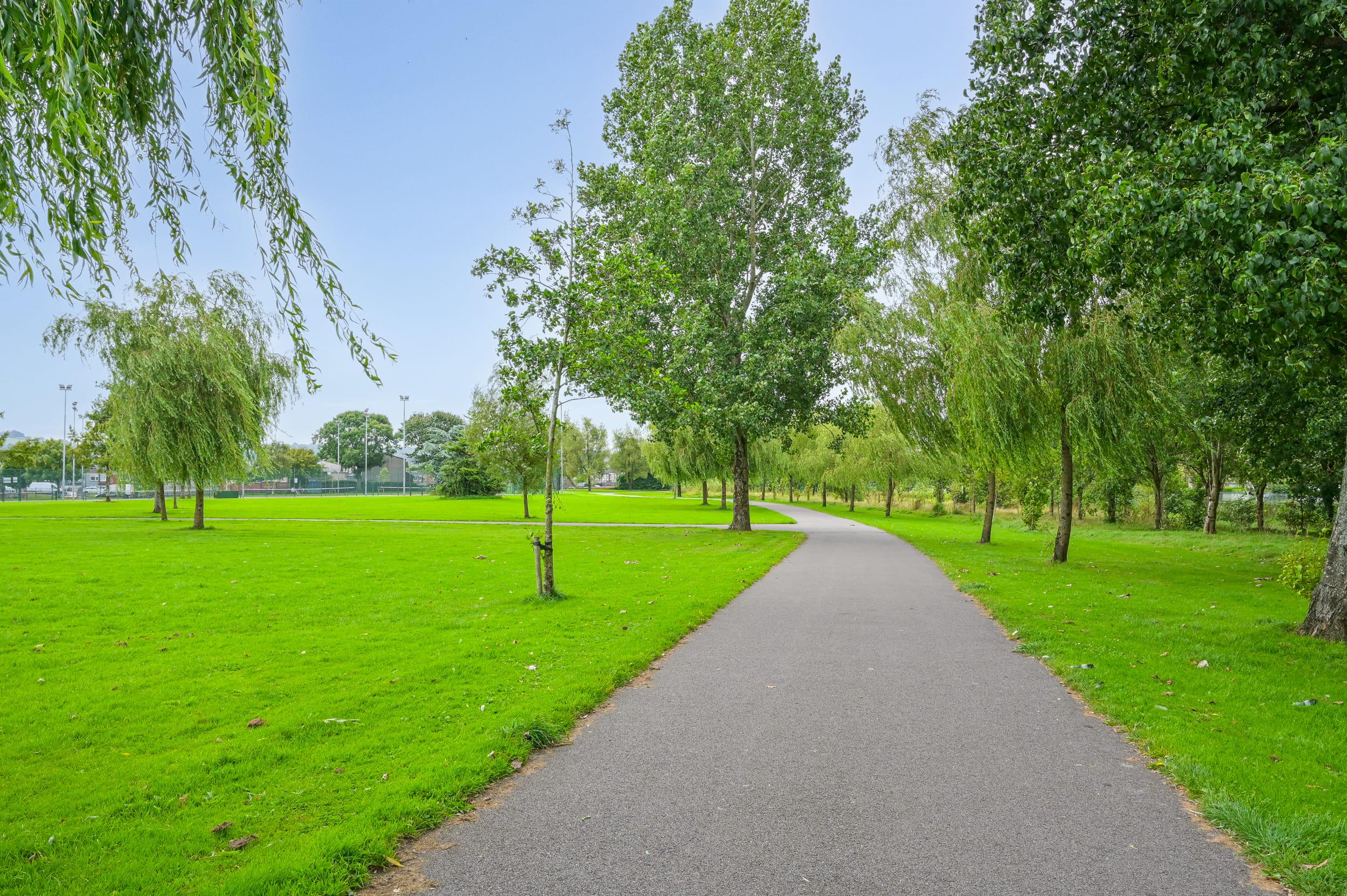 08.17 48 Riverview Estate, Glasheen Stokes H Pix Prints 24 Copy