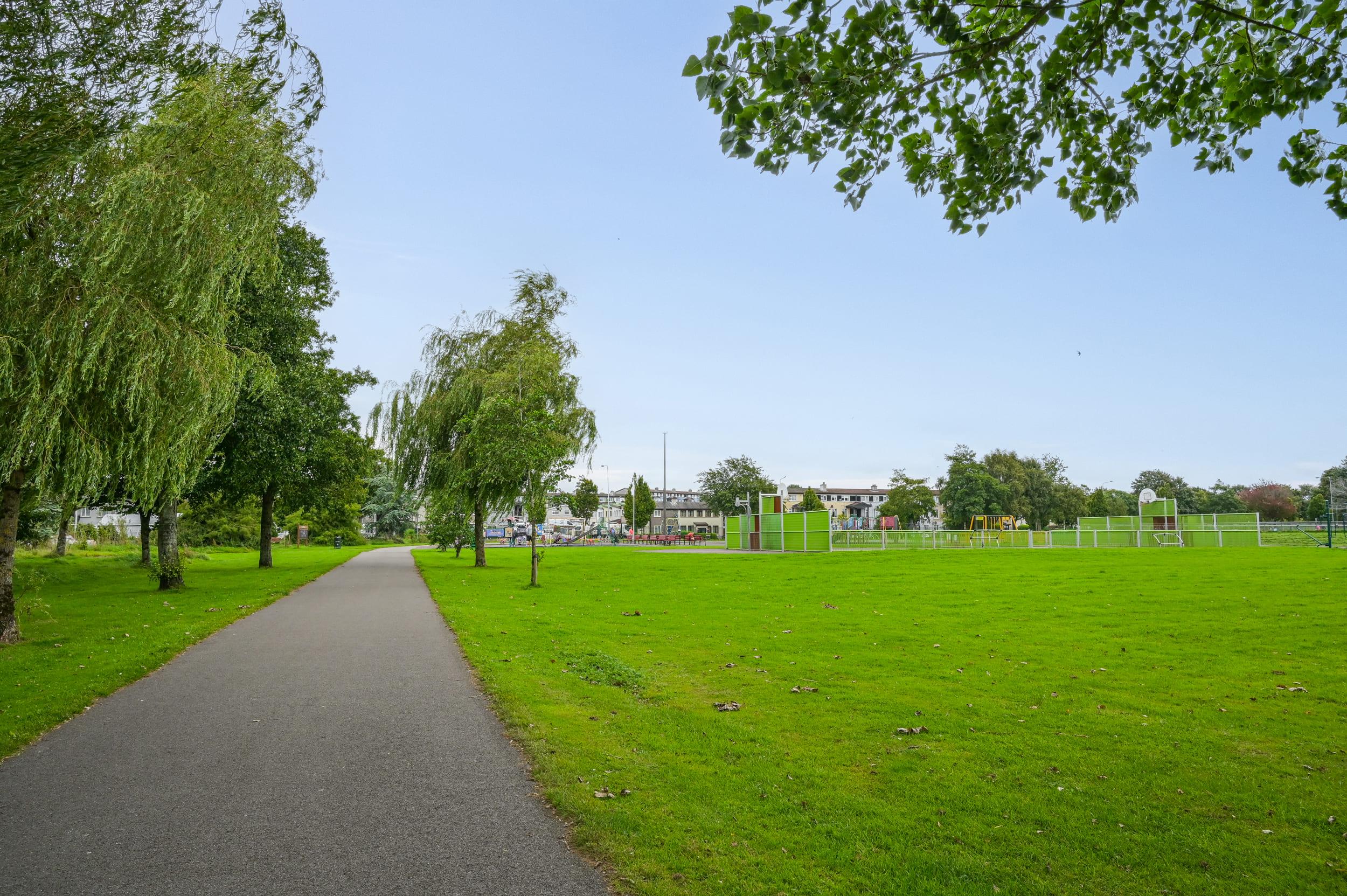 08.17 48 Riverview Estate, Glasheen Stokes H Pix Prints 25 Copy