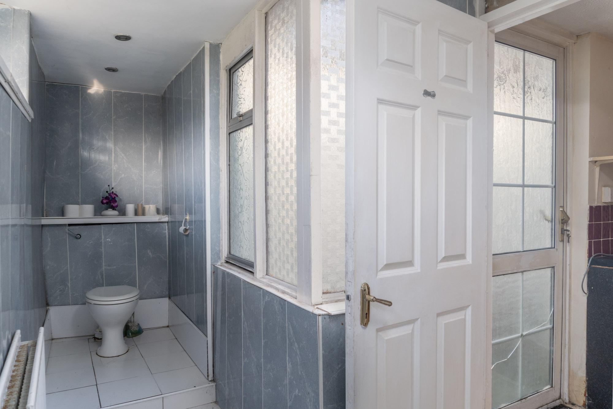 12 28 Tower St Stokes 12