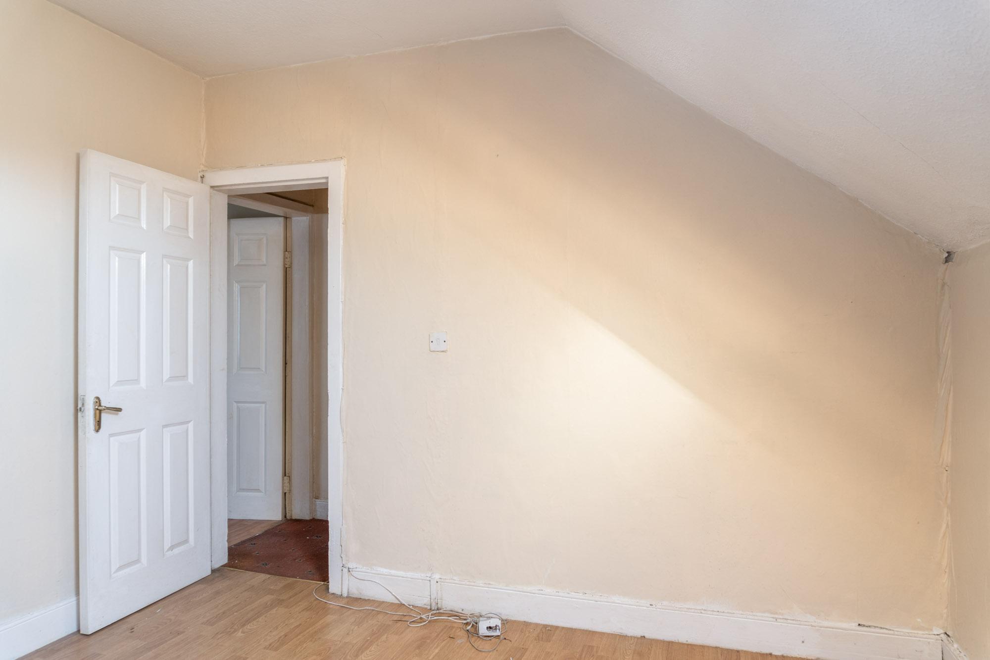 19 28 Tower St Stokes 19