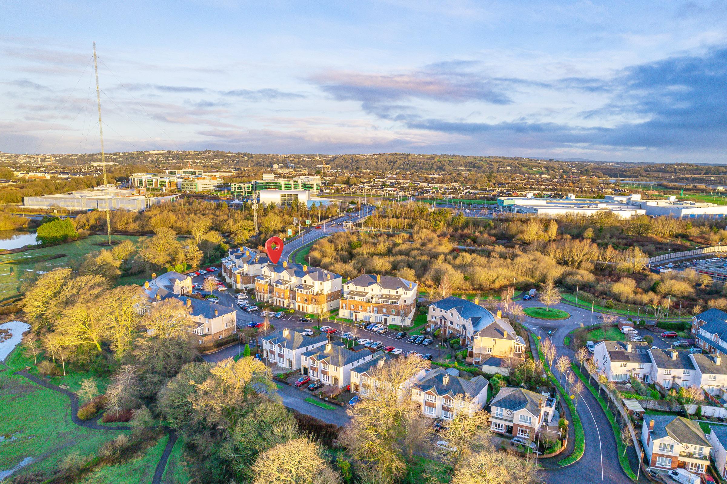 02.12 118 The Heaven, Jacobs Island Stokes H Pix Web 02