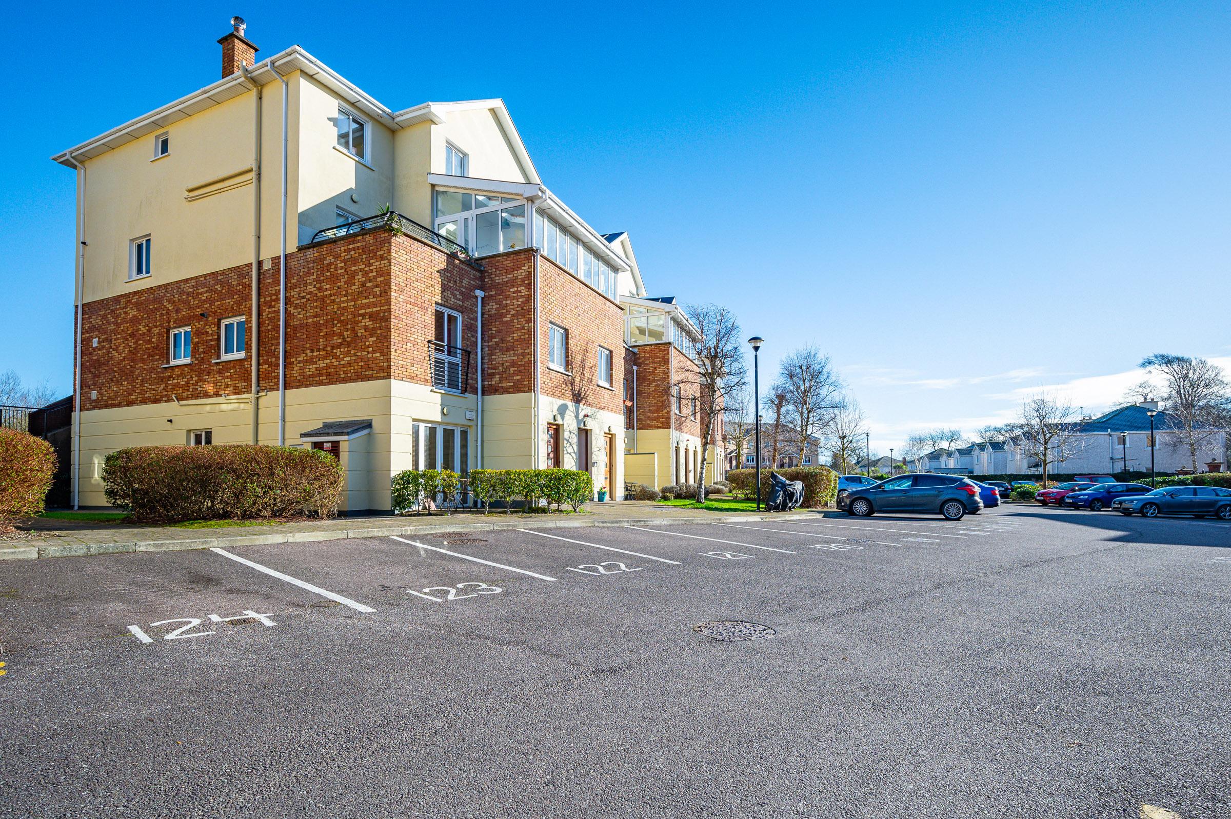 02.12 118 The Heaven, Jacobs Island Stokes H Pix Web 05