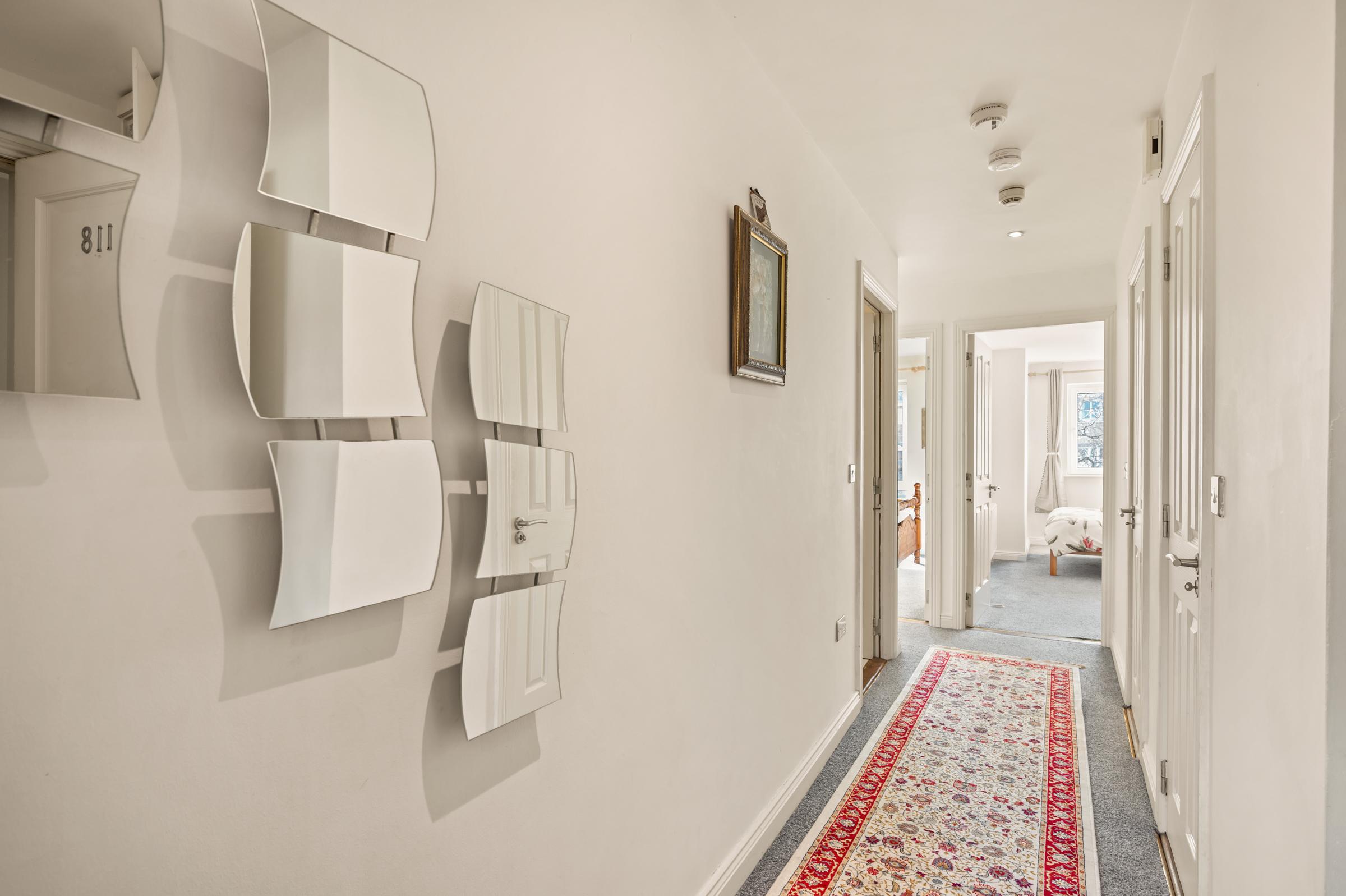 02.12 118 The Heaven, Jacobs Island Stokes H Pix Web 08