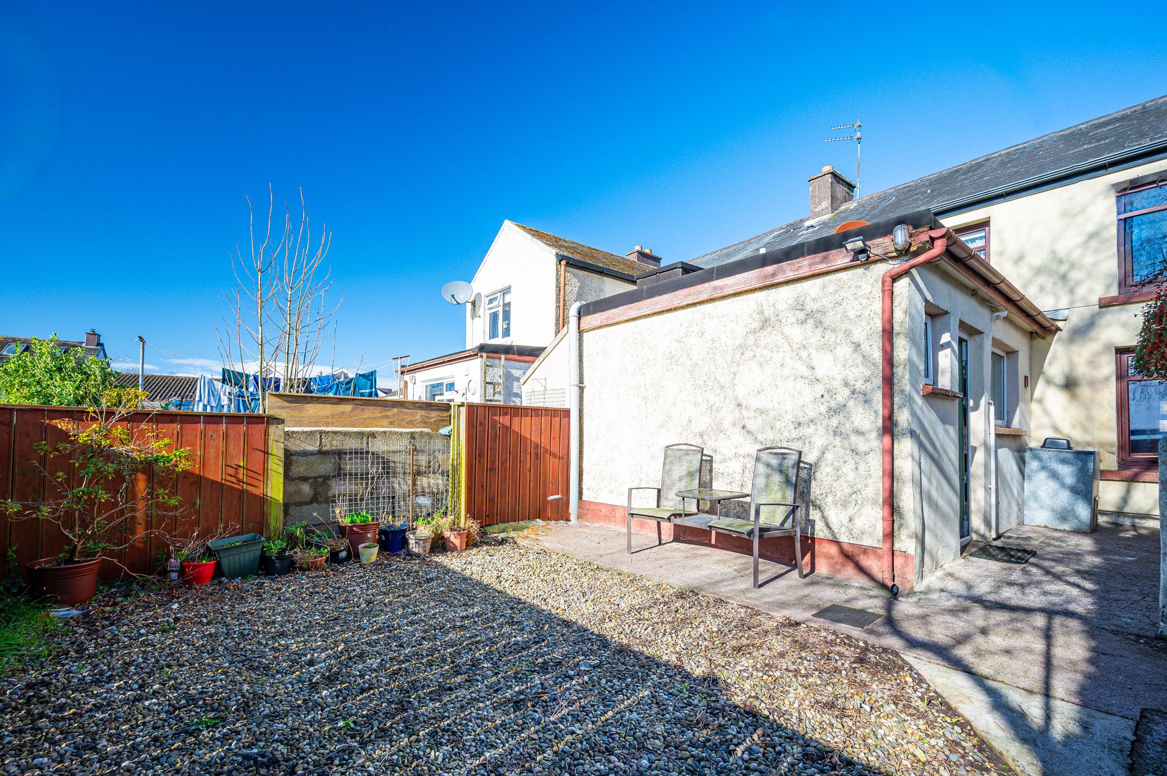 02.12 Ivyclad, Ballinlough Road Stokes H Pix Web 02