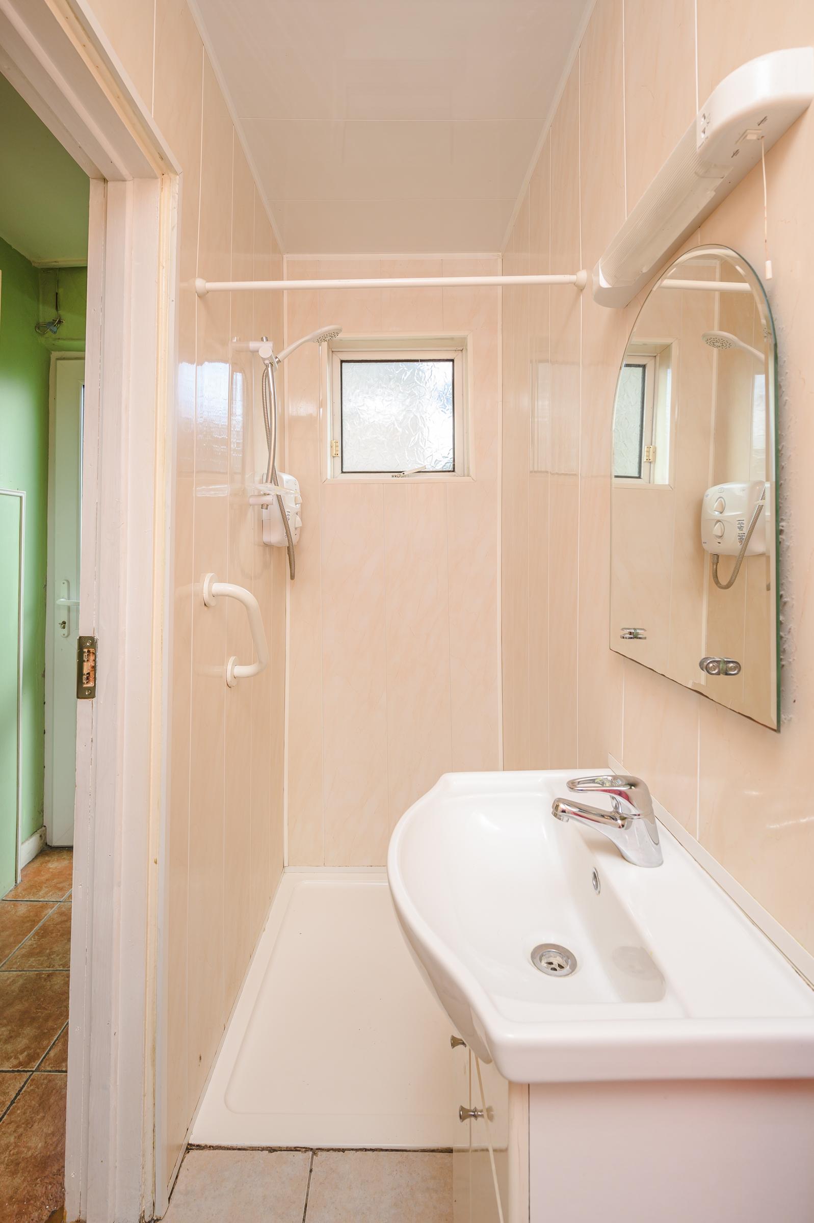 02.12 Ivyclad, Ballinlough Road Stokes H Pix Web 19