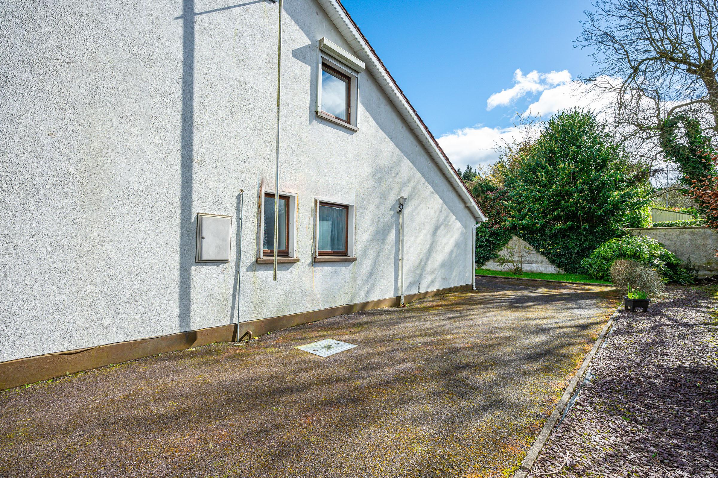 03.11 Bofeenaun, 2 Brookfield, Rochestown Road, Cork Stokes H Pix Web 23