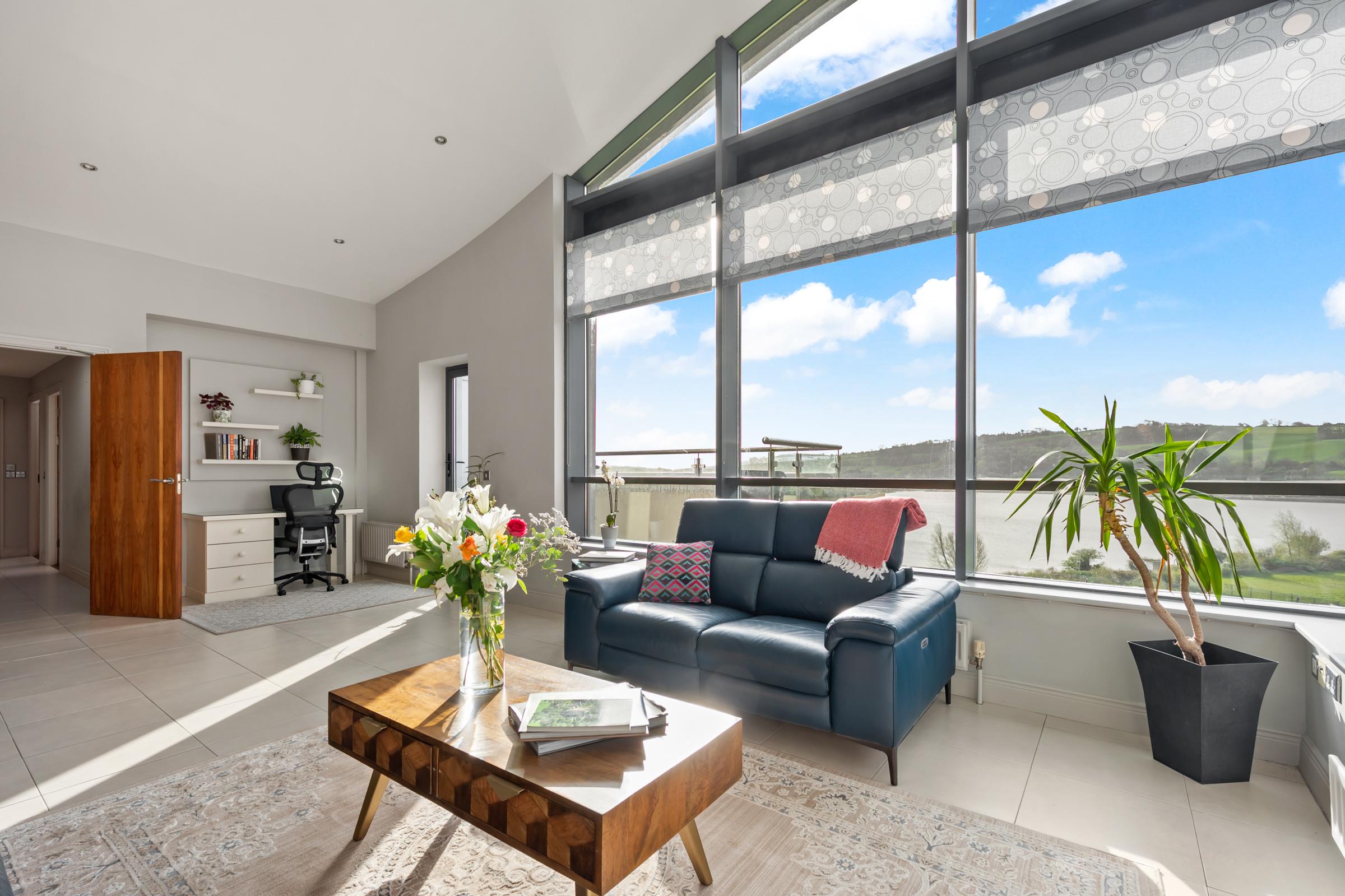 04.09 652 The Kingfisher, The Sanctuary, Jacob's Island, Mahon, Cork Stokes H Pix Web 07