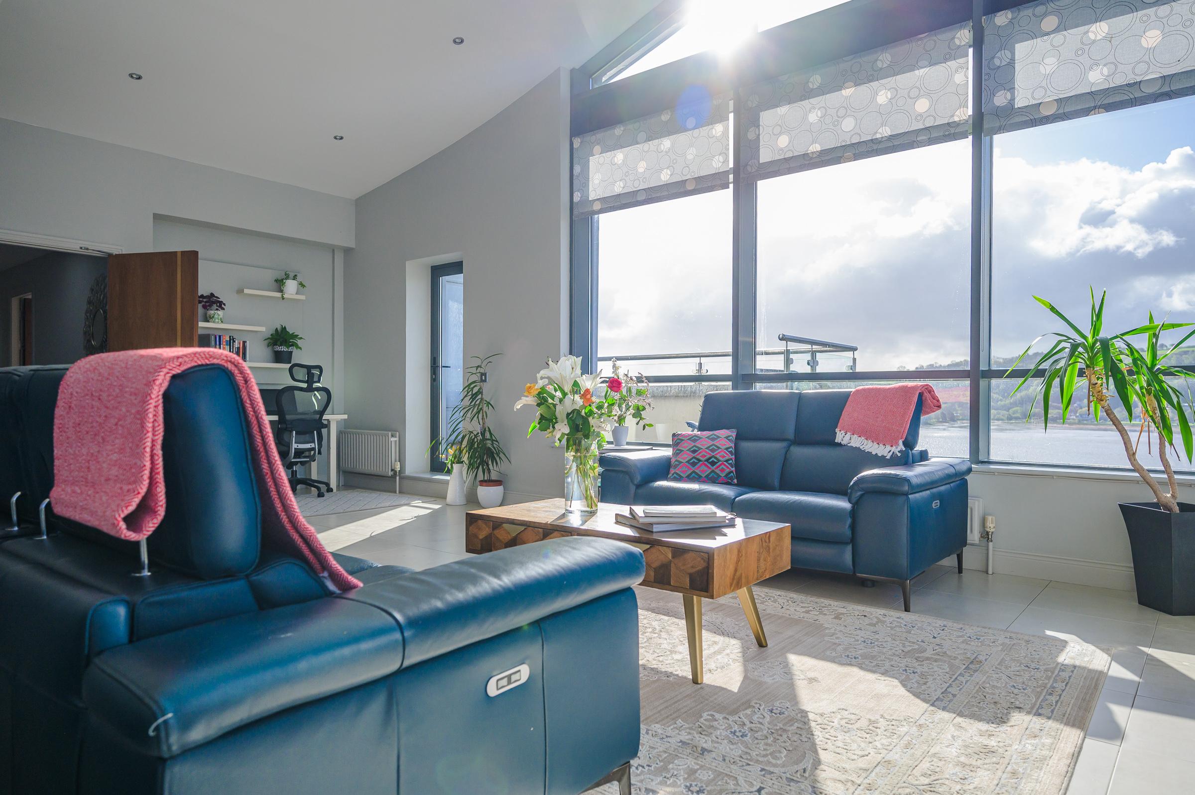 04.09 652 The Kingfisher, The Sanctuary, Jacob's Island, Mahon, Cork Stokes H Pix Web 21