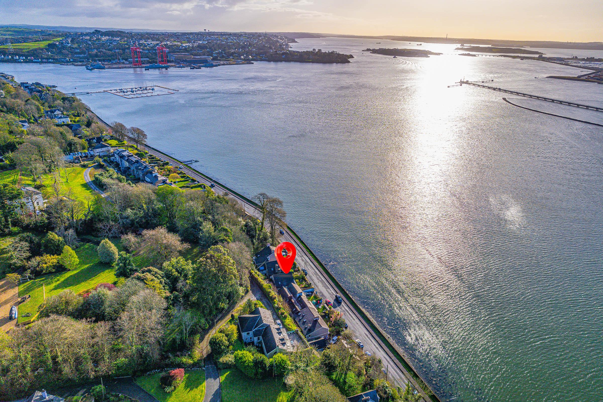 04.09 Albert Cottage, Strand Road, Monkstown, Cork Stokes H Pix Web 02