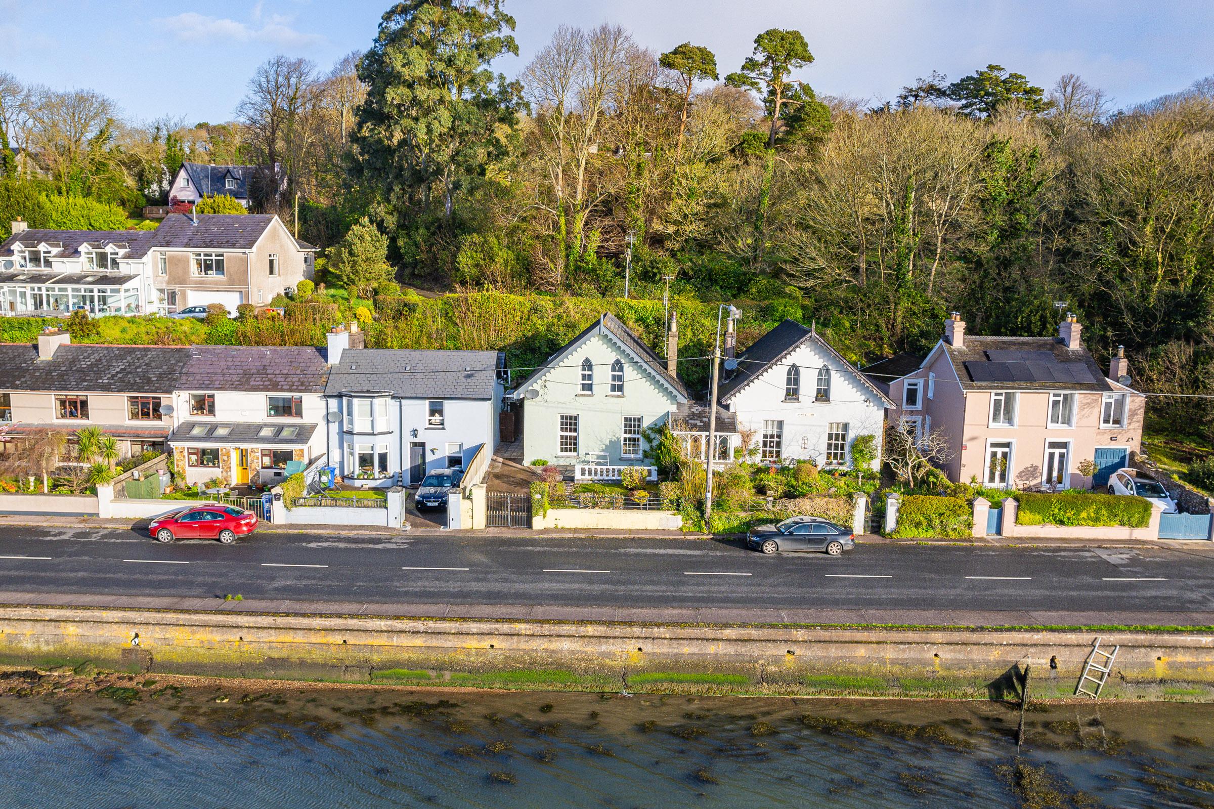 04.09 Albert Cottage, Strand Road, Monkstown, Cork Stokes H Pix Web 03