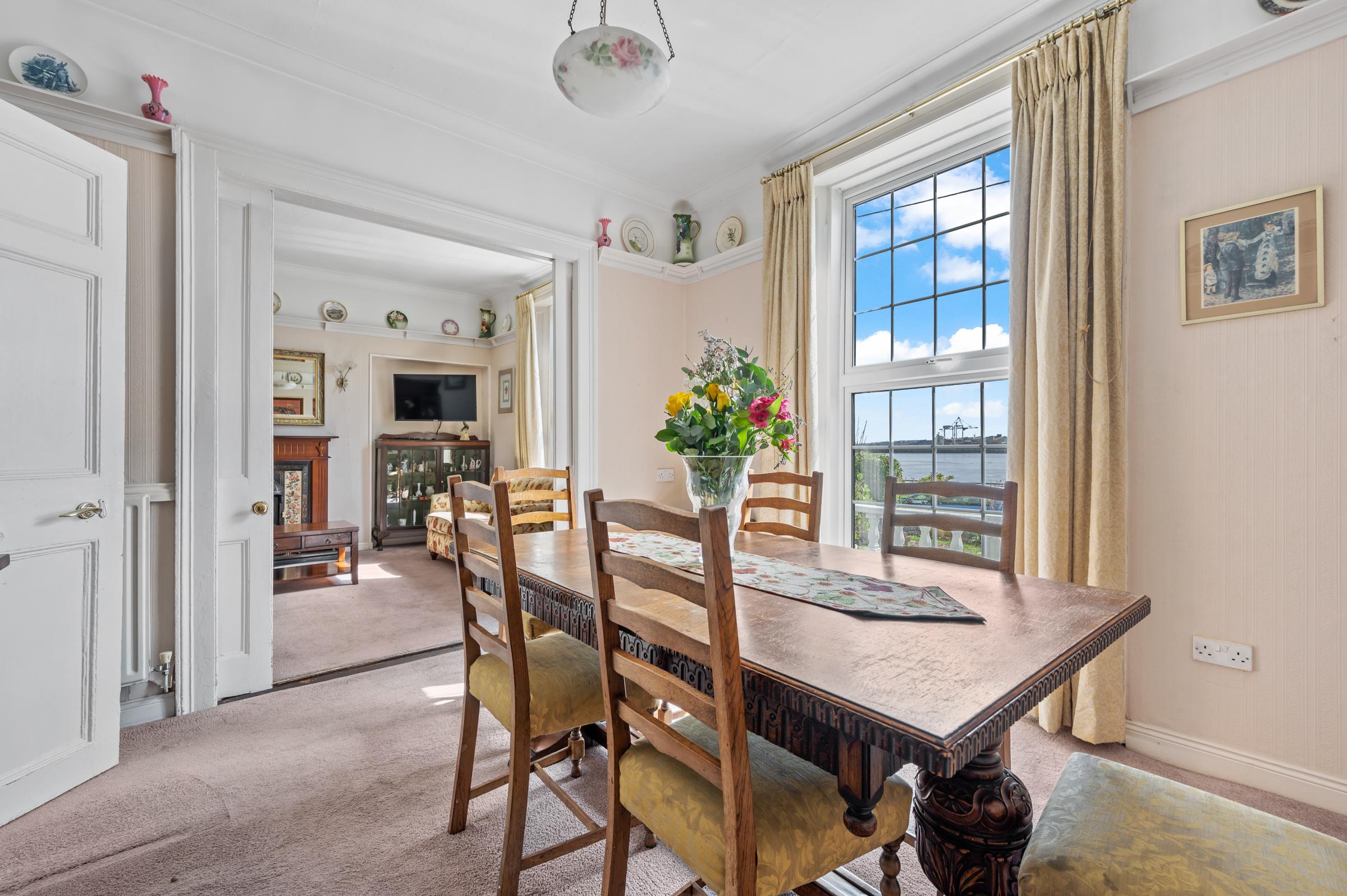 04.09 Albert Cottage, Strand Road, Monkstown, Cork Stokes H Pix Web 18