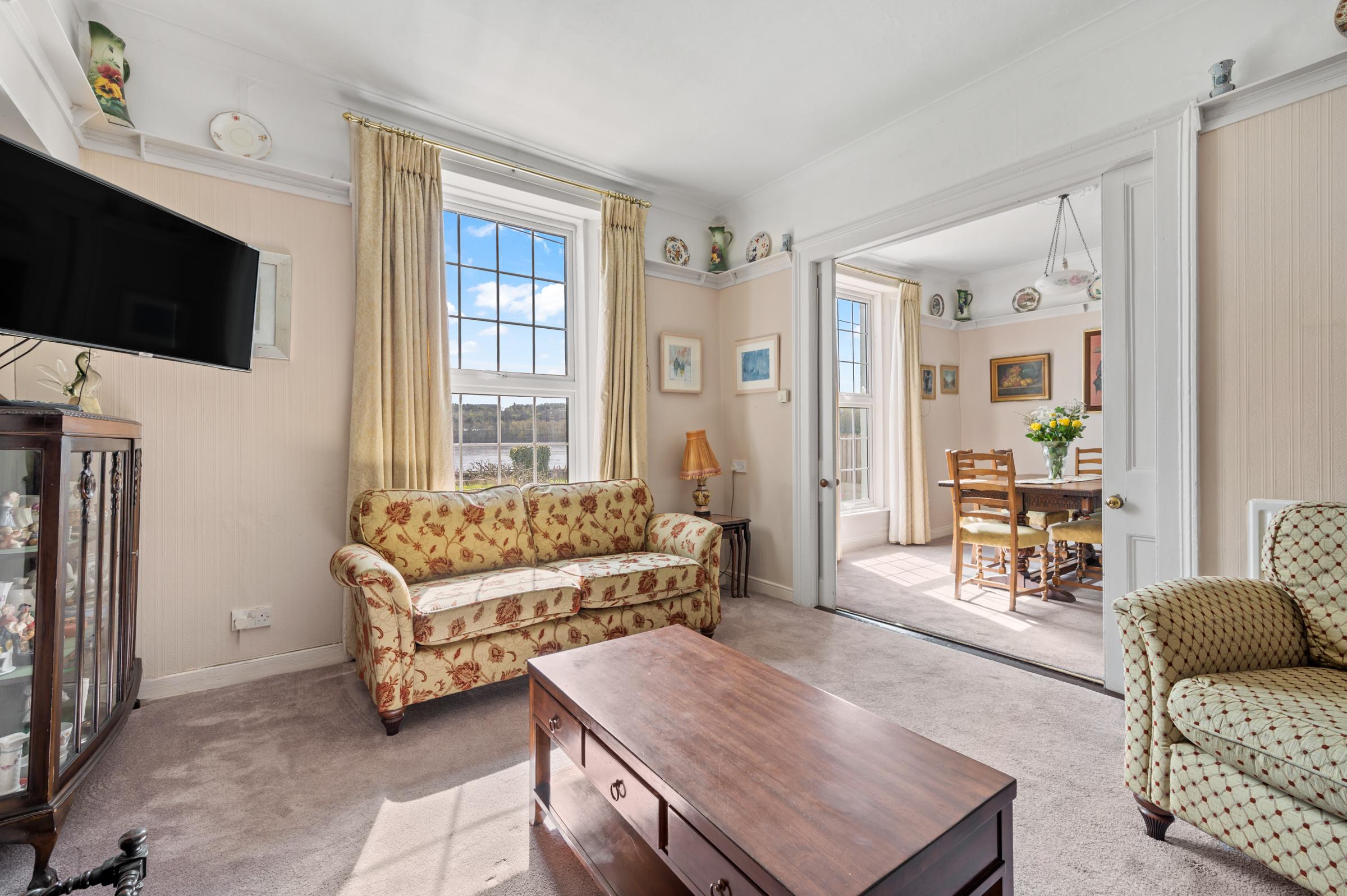 04.09 Albert Cottage, Strand Road, Monkstown, Cork Stokes H Pix Web 20