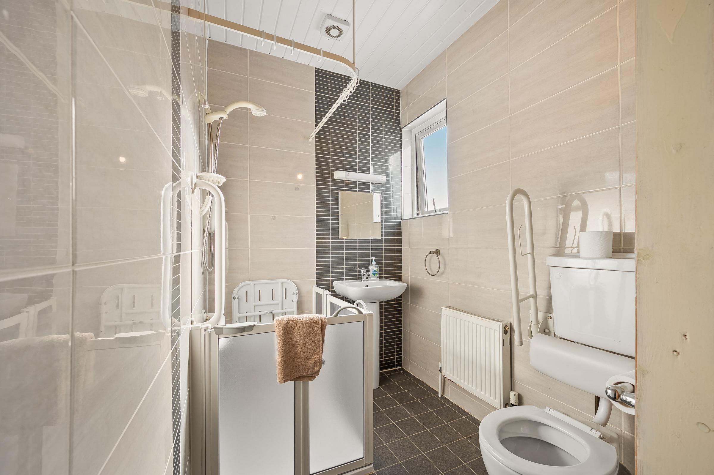 05.15 72 Doyle Road, Turners Cross, Cork Stokes H Pix Web 15