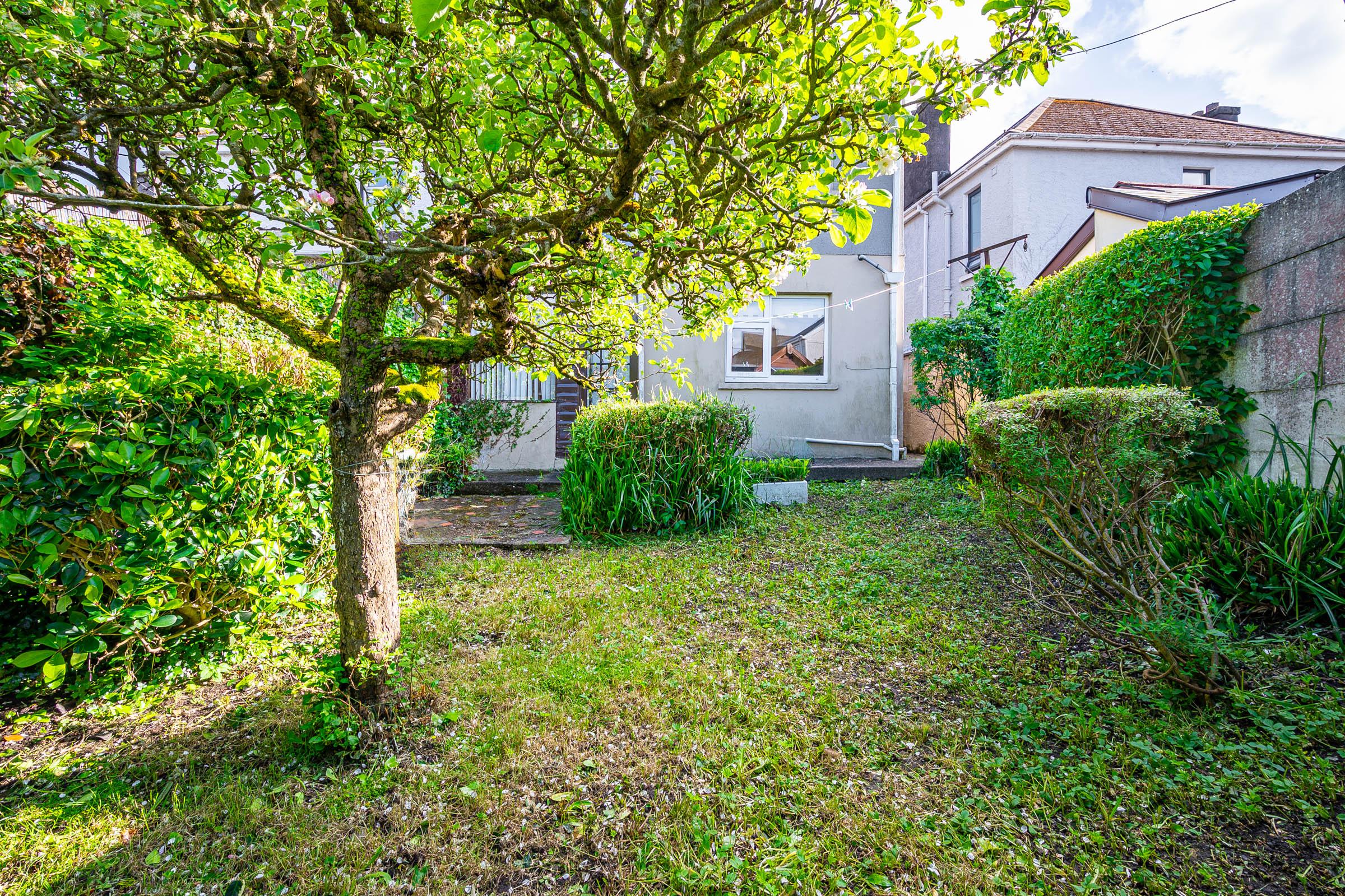 05.15 72 Doyle Road, Turners Cross, Cork Stokes H Pix Web 21