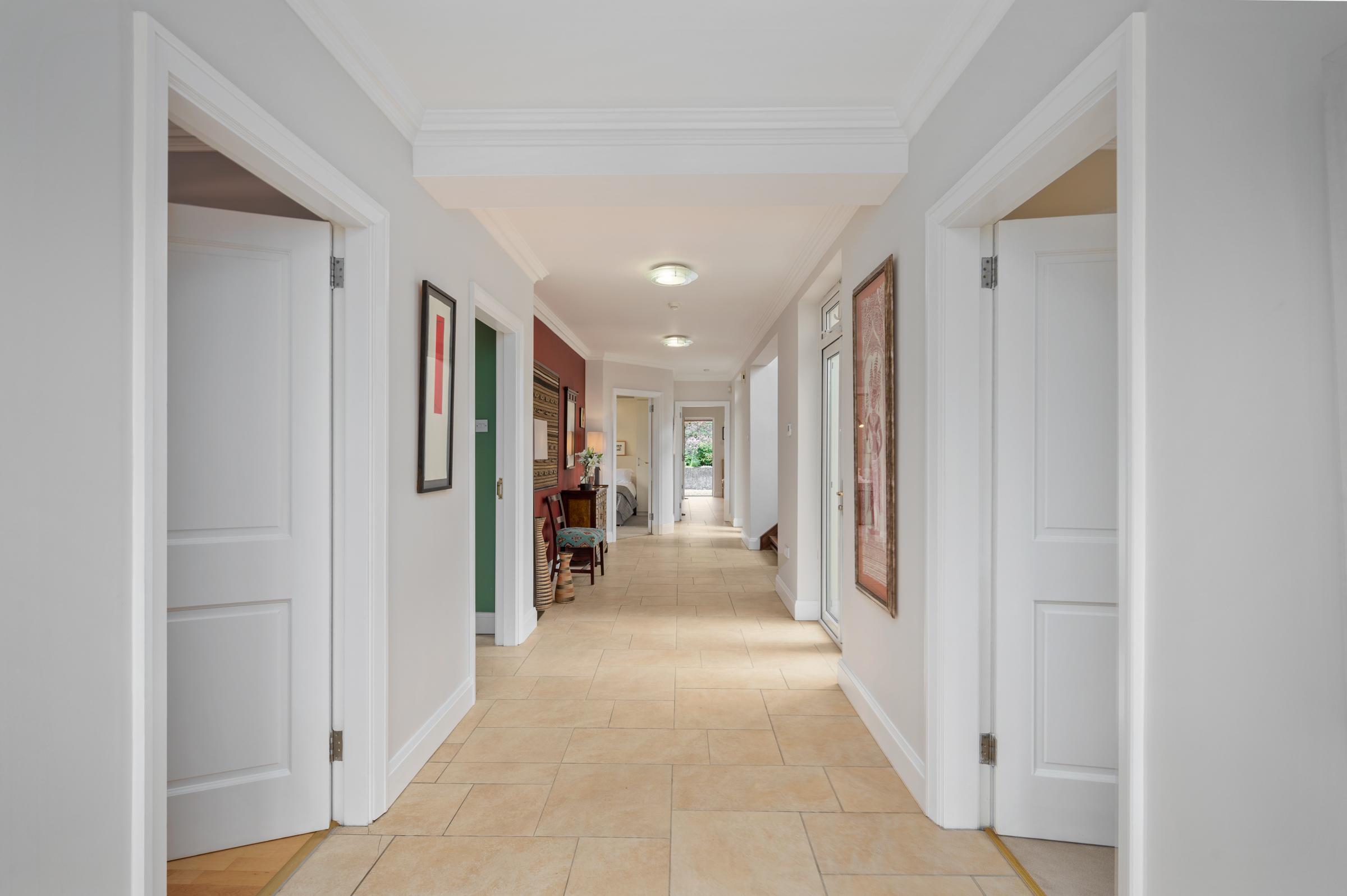 06.06 Sunnyside House 1, Barringtons Avenue, Blackrock Stokes H Pix Web 30