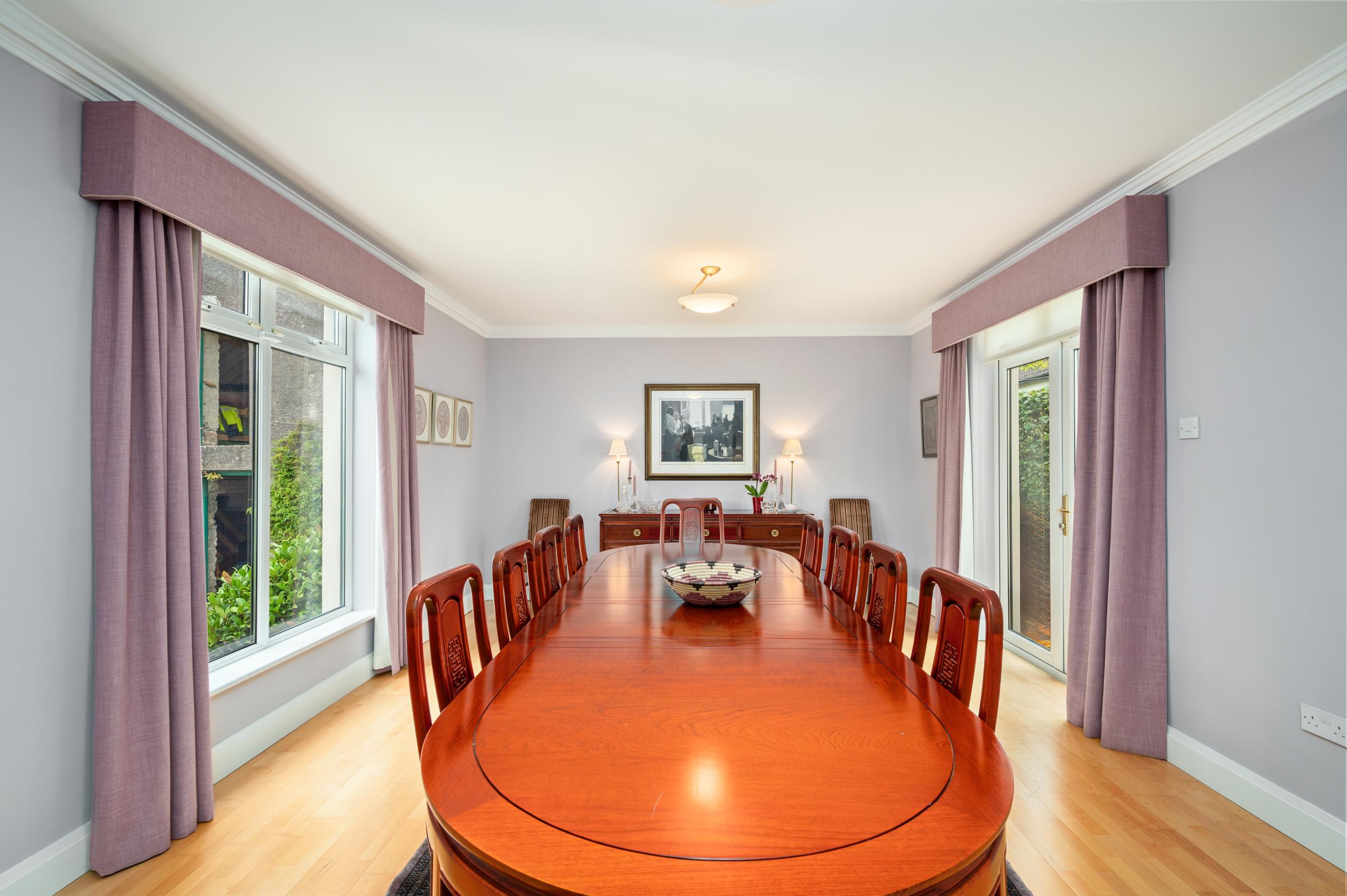 06.06 Sunnyside House 1, Barringtons Avenue, Blackrock Stokes H Pix Web 31