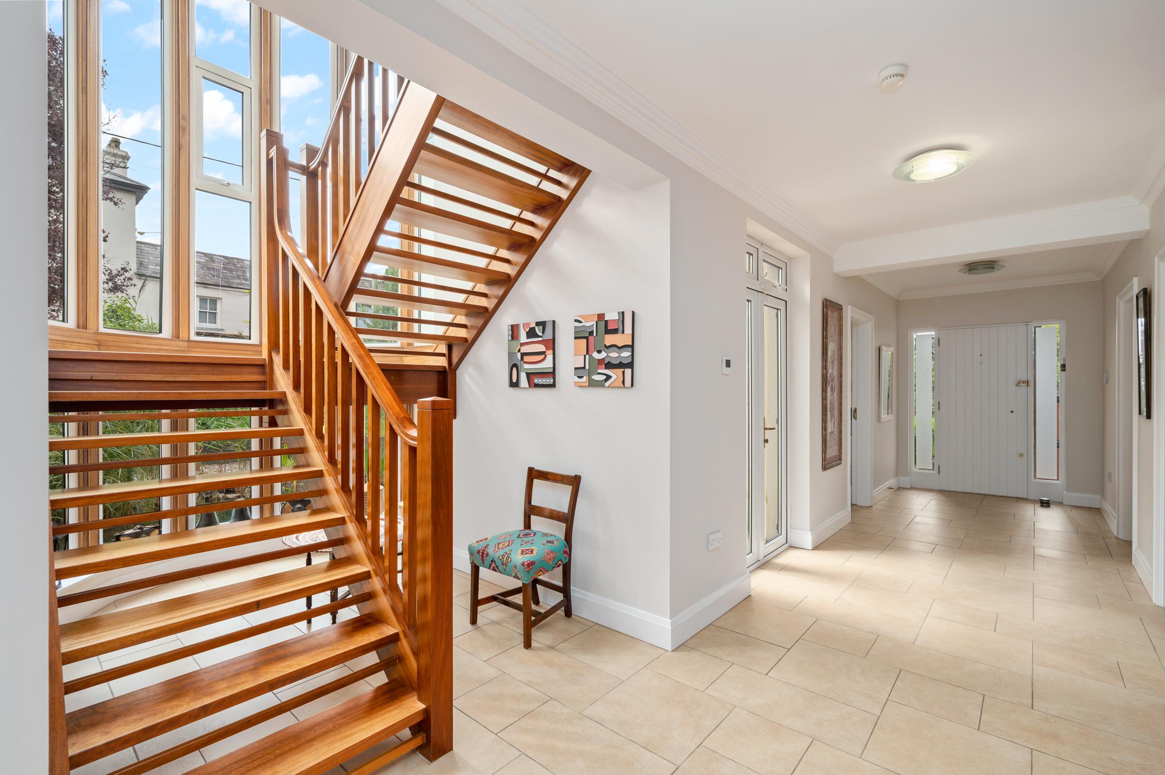 06.06 Sunnyside House 1, Barringtons Avenue, Blackrock Stokes H Pix Web 35