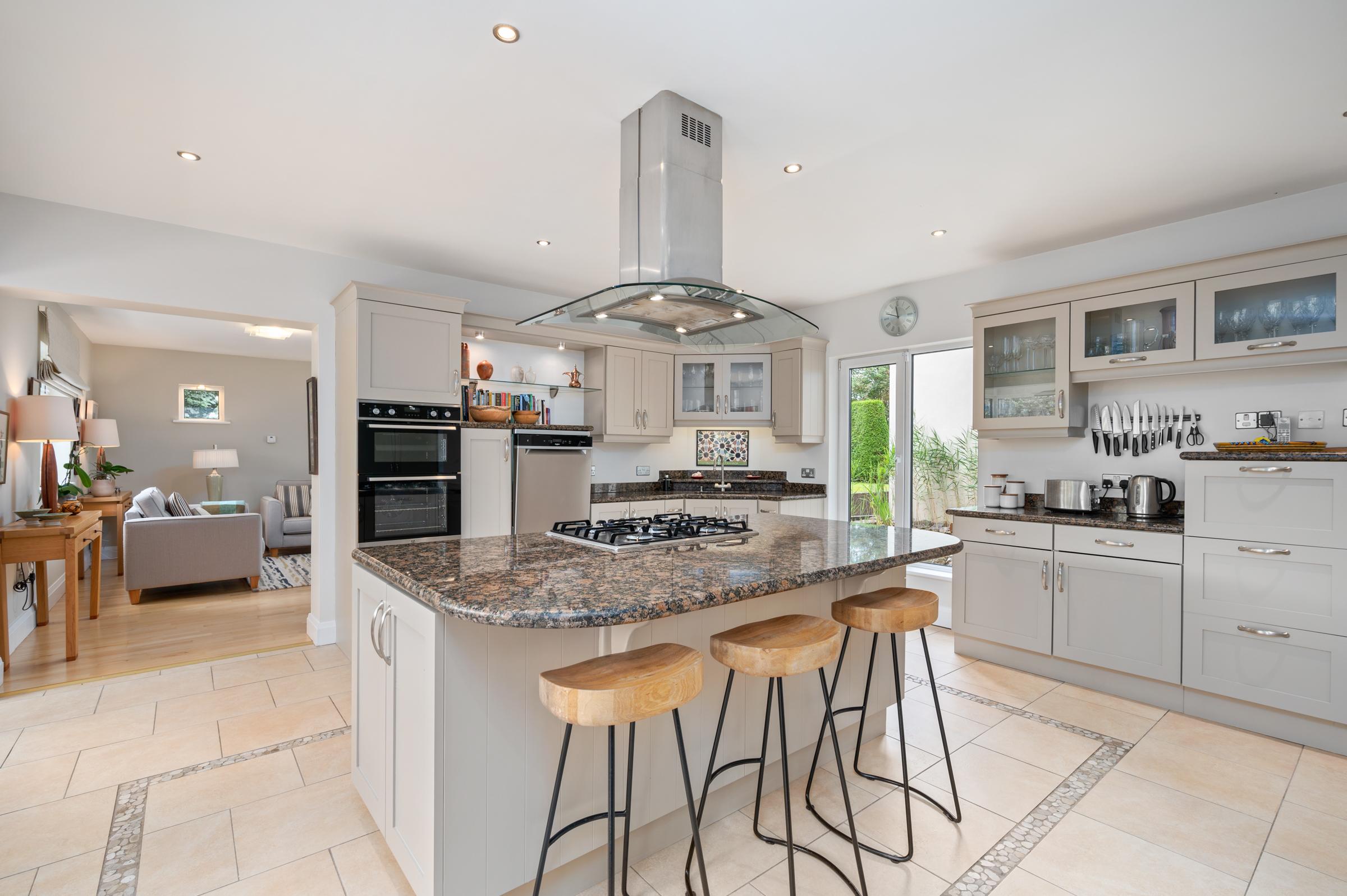 06.06 Sunnyside House 1, Barringtons Avenue, Blackrock Stokes H Pix Web 39