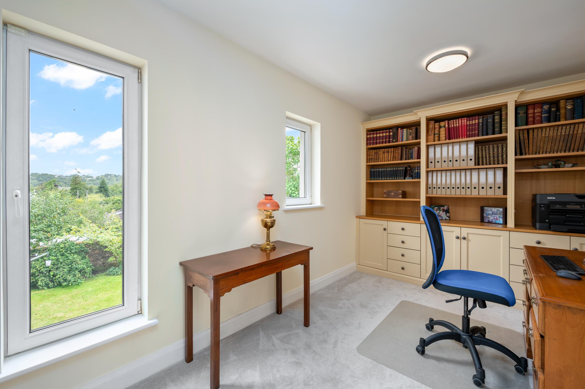 06.06 Sunnyside House 1, Barringtons Avenue, Blackrock Stokes H Pix Web 46