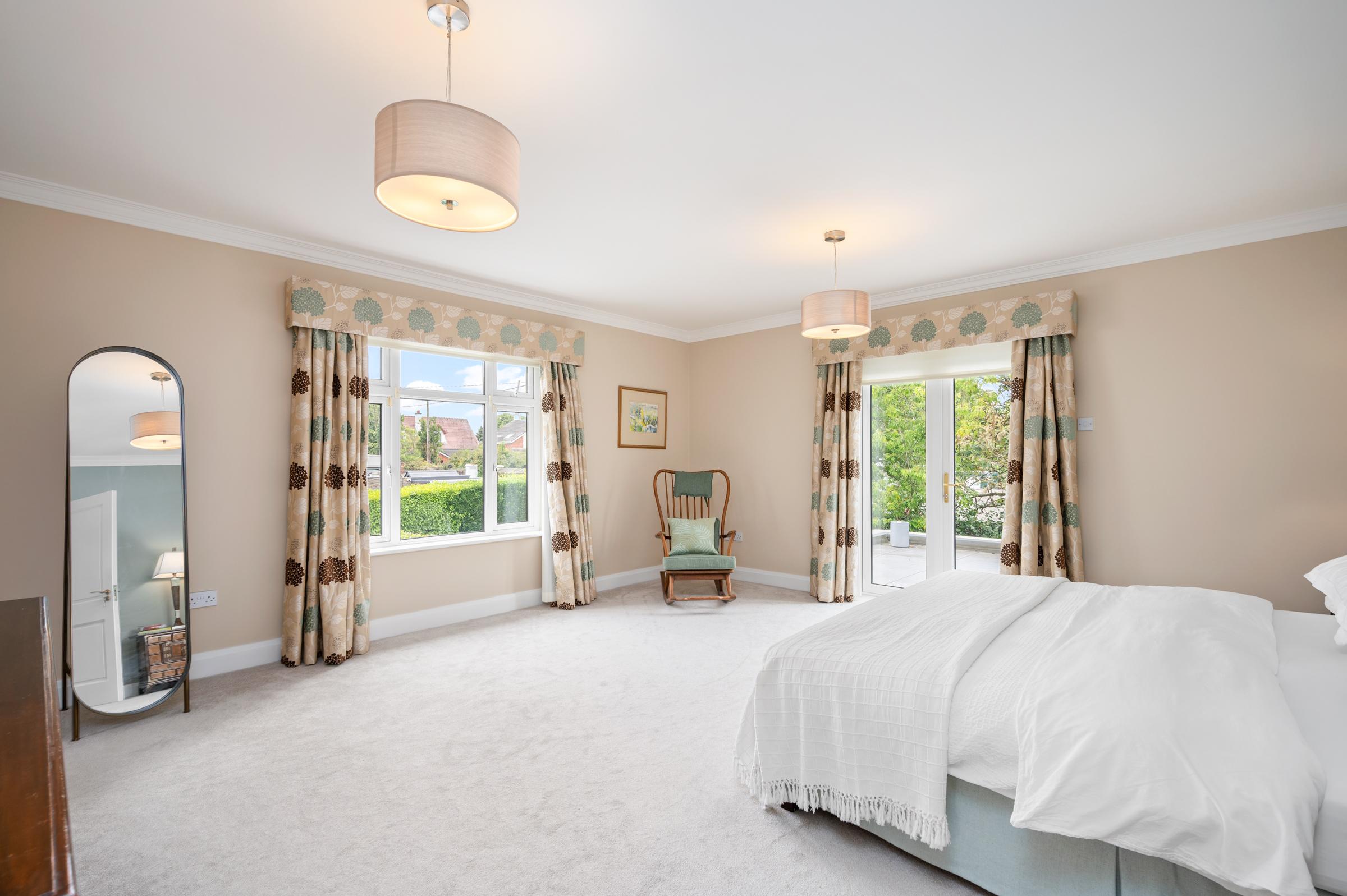 06.06 Sunnyside House 1, Barringtons Avenue, Blackrock Stokes H Pix Web 56