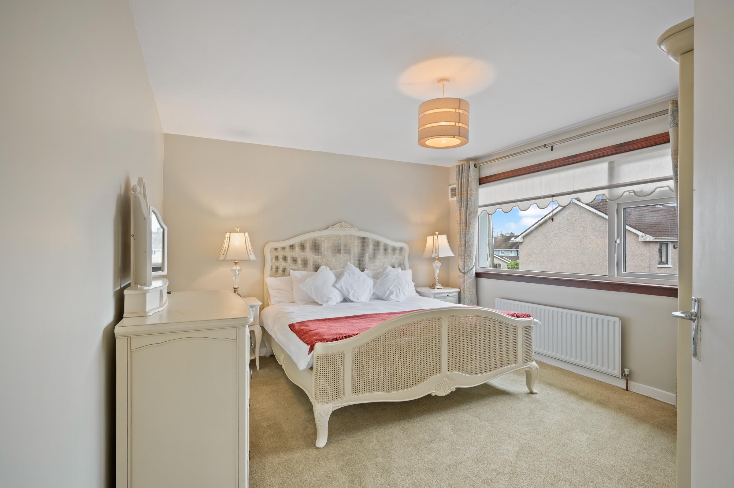 08.21 1 Avonlea Court, Blackrock Stokes H Pix Web 13