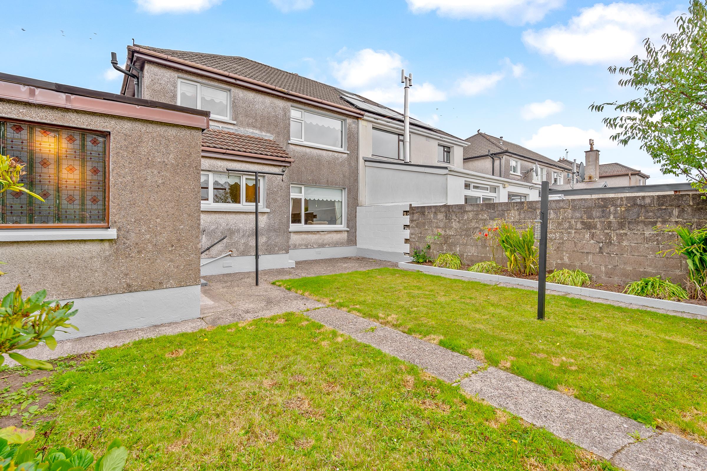 08.21 1 Avonlea Court, Blackrock Stokes H Pix Web 24