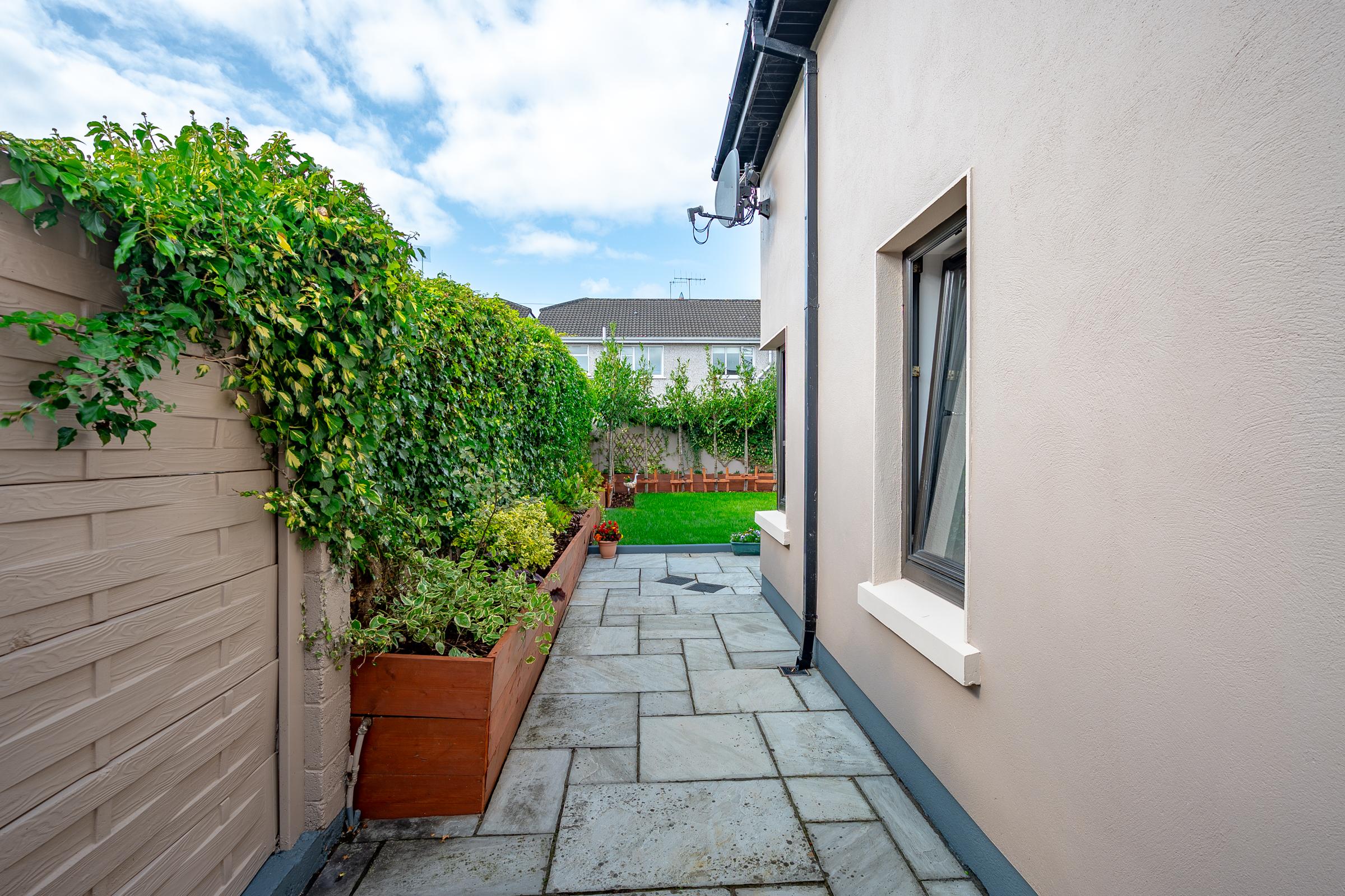 08.23 Cloncarrig Stokes H Pix Web 01