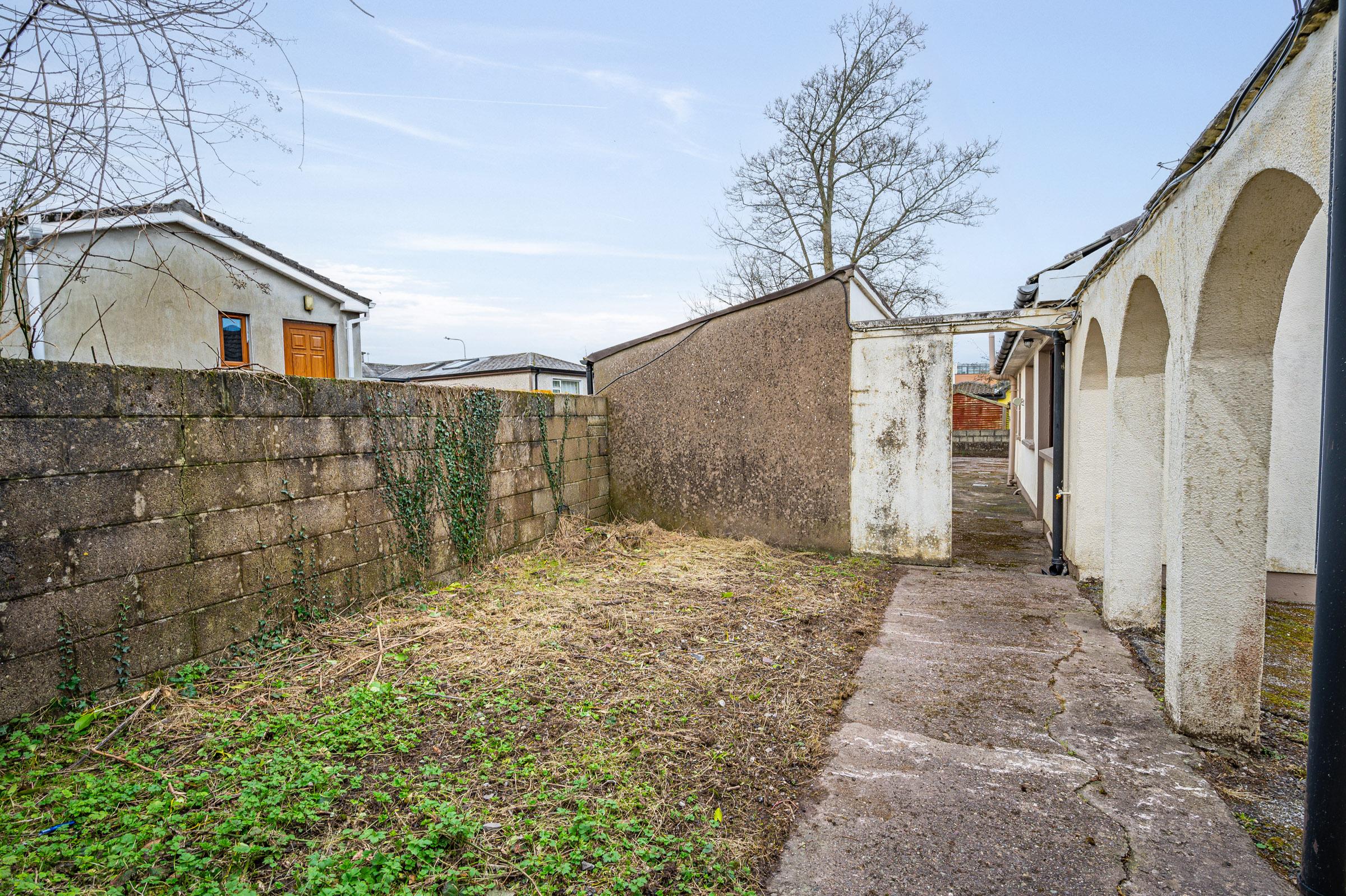 02.08 Parkview, The Pond Bank, Church Street, Douglas, Cork City, Co. Cork Stokes H Pix Web 11