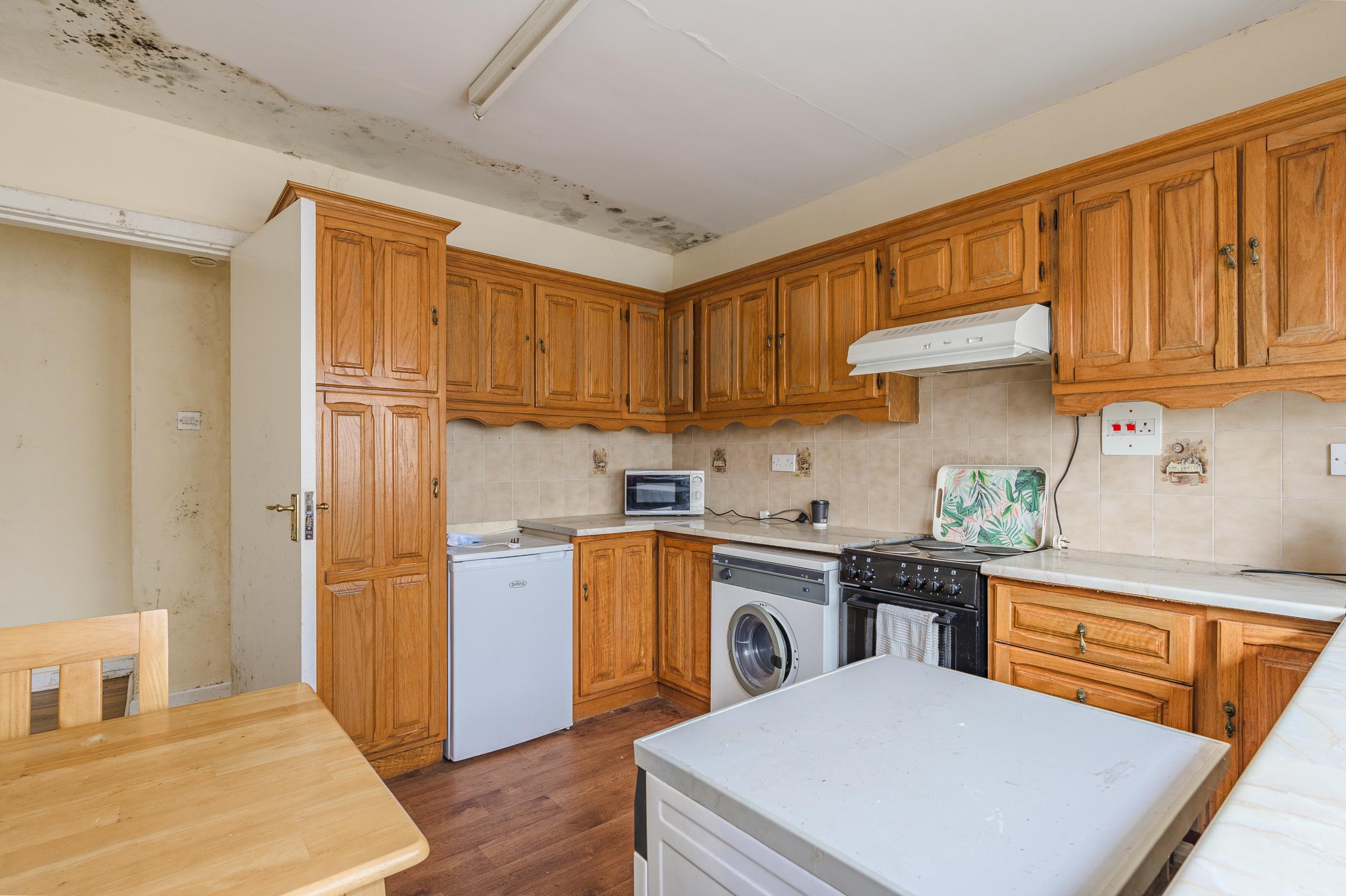 02.08 Parkview, The Pond Bank, Church Street, Douglas, Cork City, Co. Cork Stokes H Pix Web 28