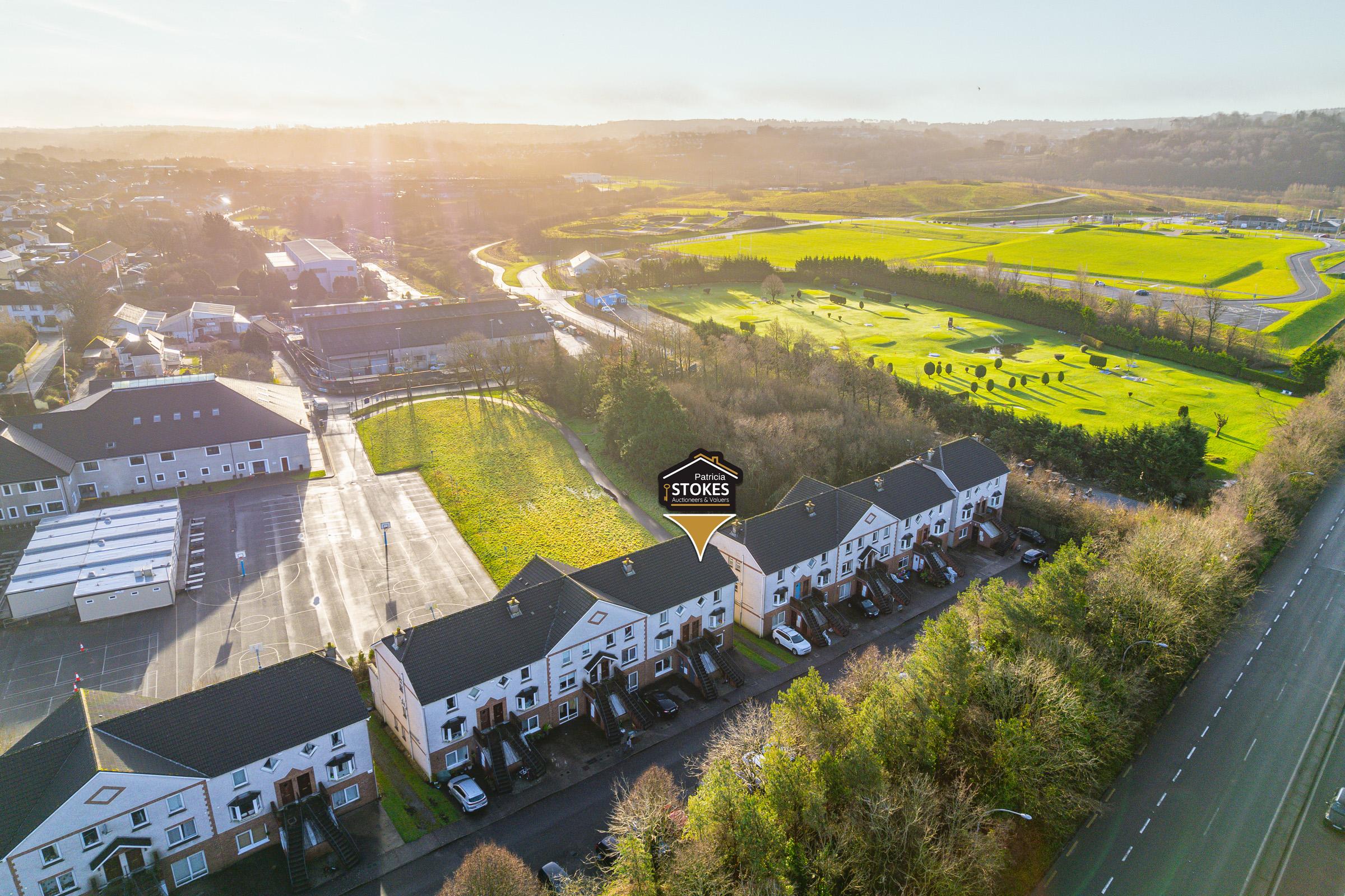 02.19 37 Lios Na Greine, South Douglas Road, Cork City, Co. Cork Stokes H Pix Web 02