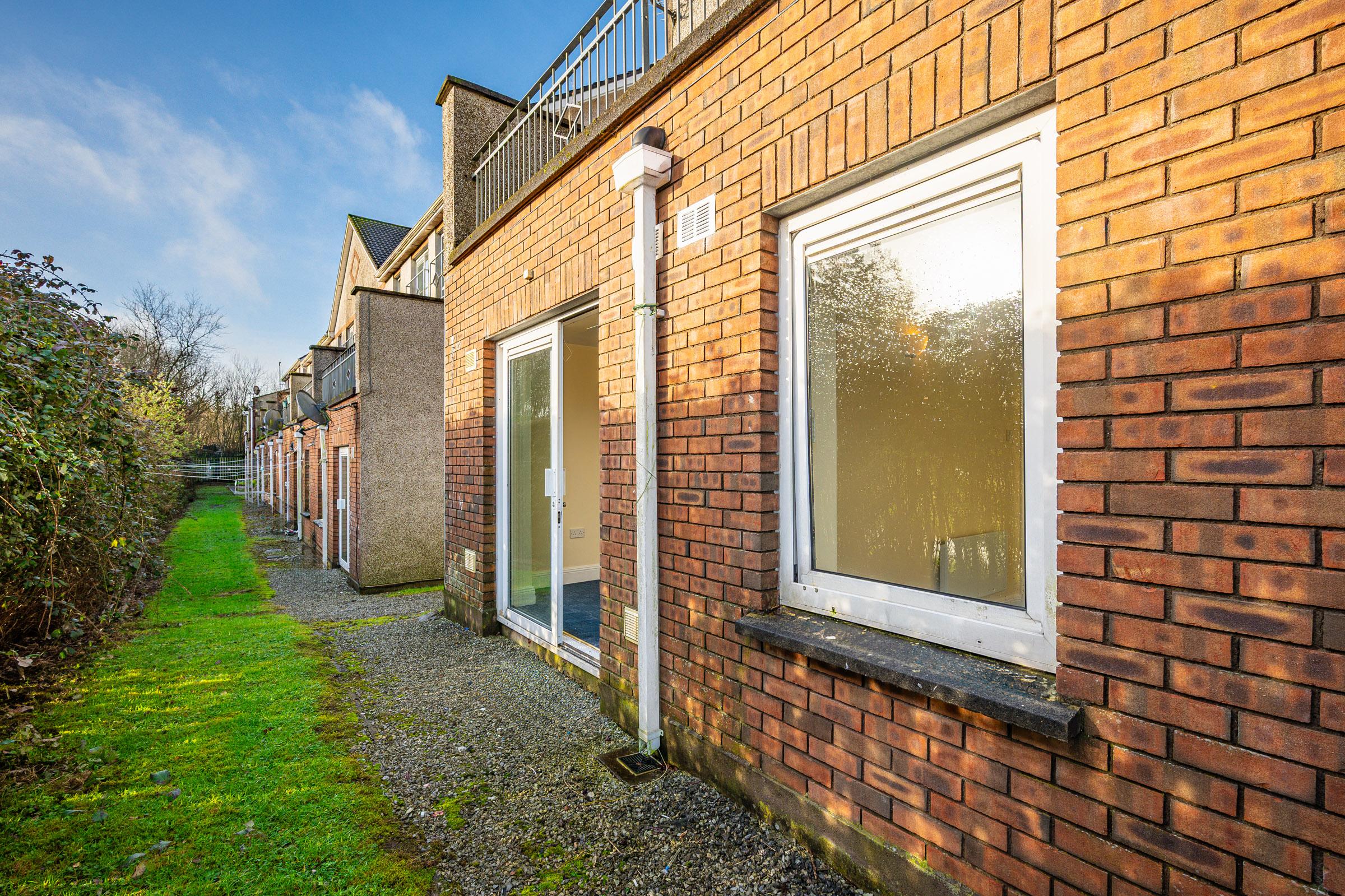 02.19 37 Lios Na Greine, South Douglas Road, Cork City, Co. Cork Stokes H Pix Web 28