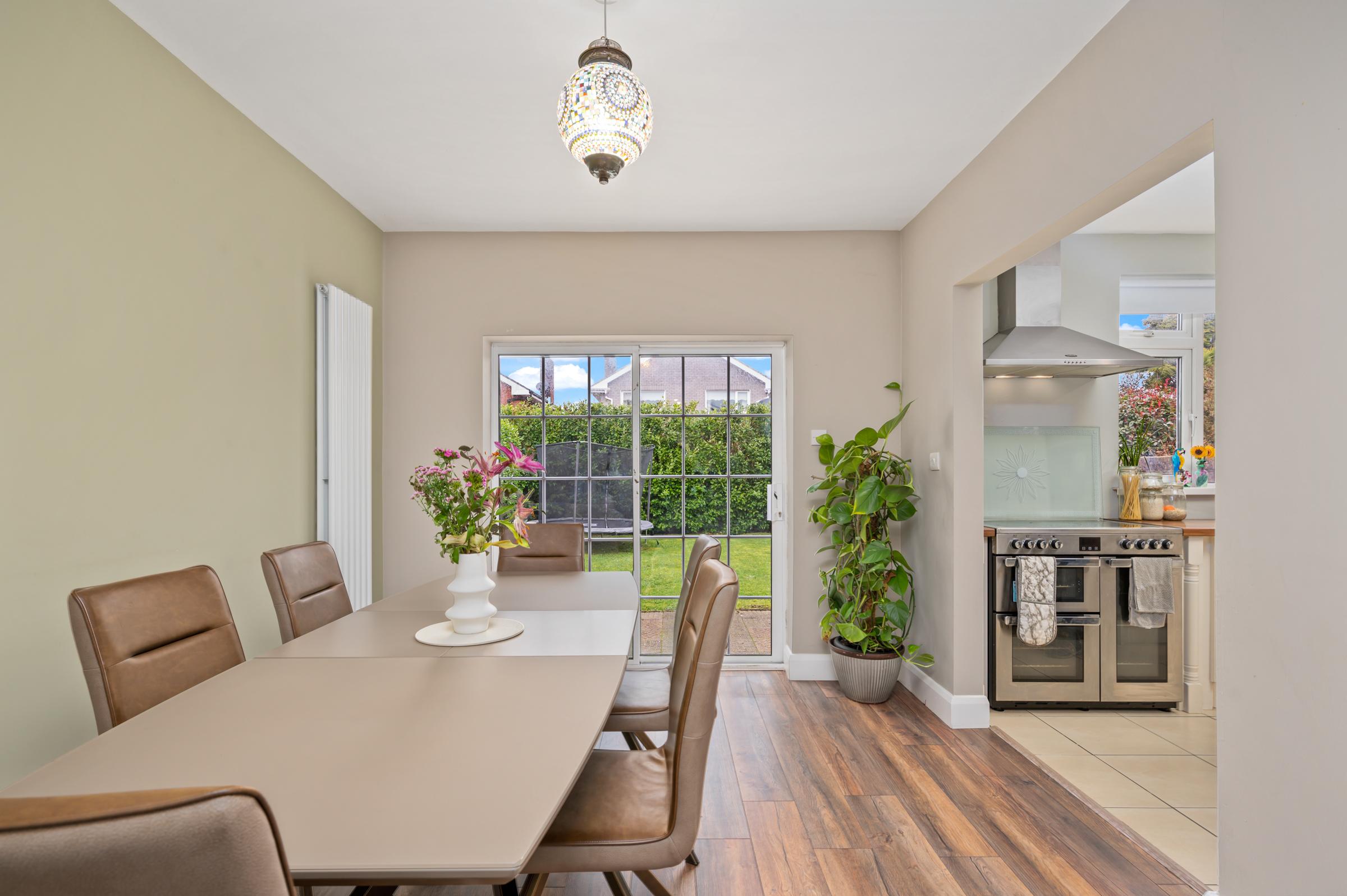 03.04 23 Upper Kensington, Clarke's Hill, Rochestown Stokes H Pix Web 05