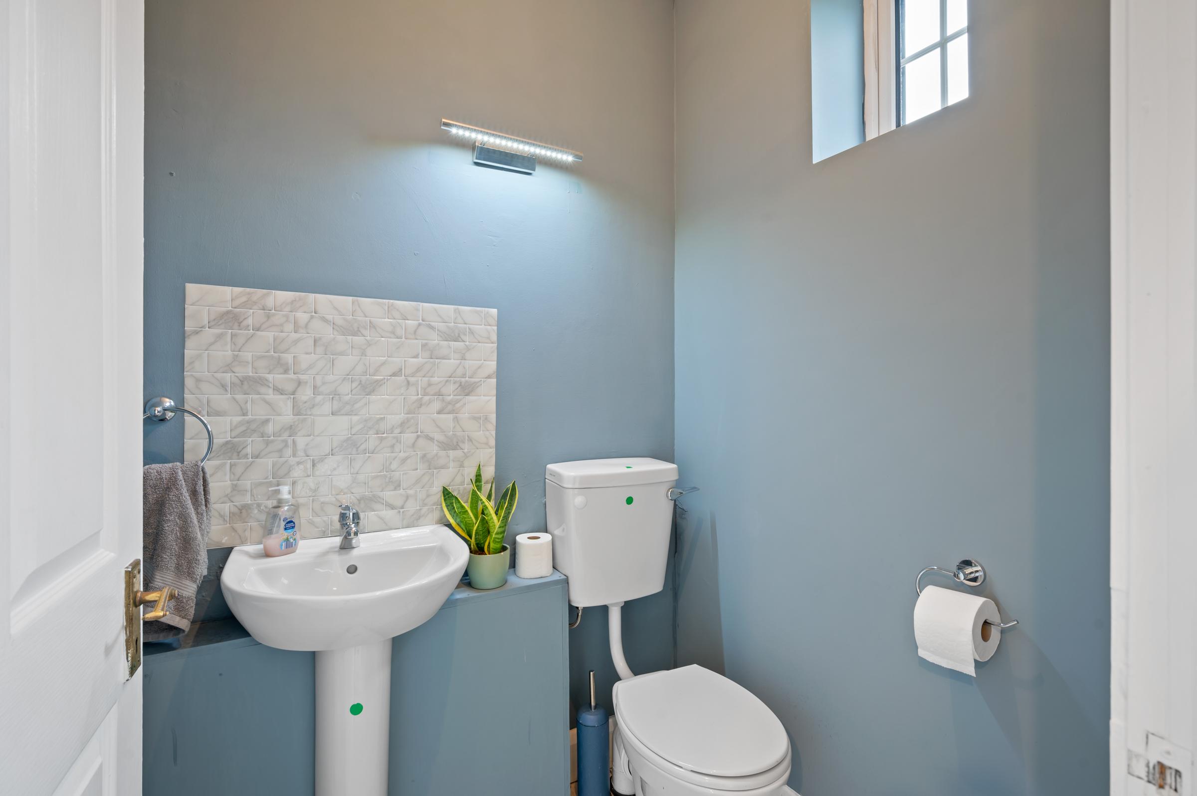 03.04 23 Upper Kensington, Clarke's Hill, Rochestown Stokes H Pix Web 11