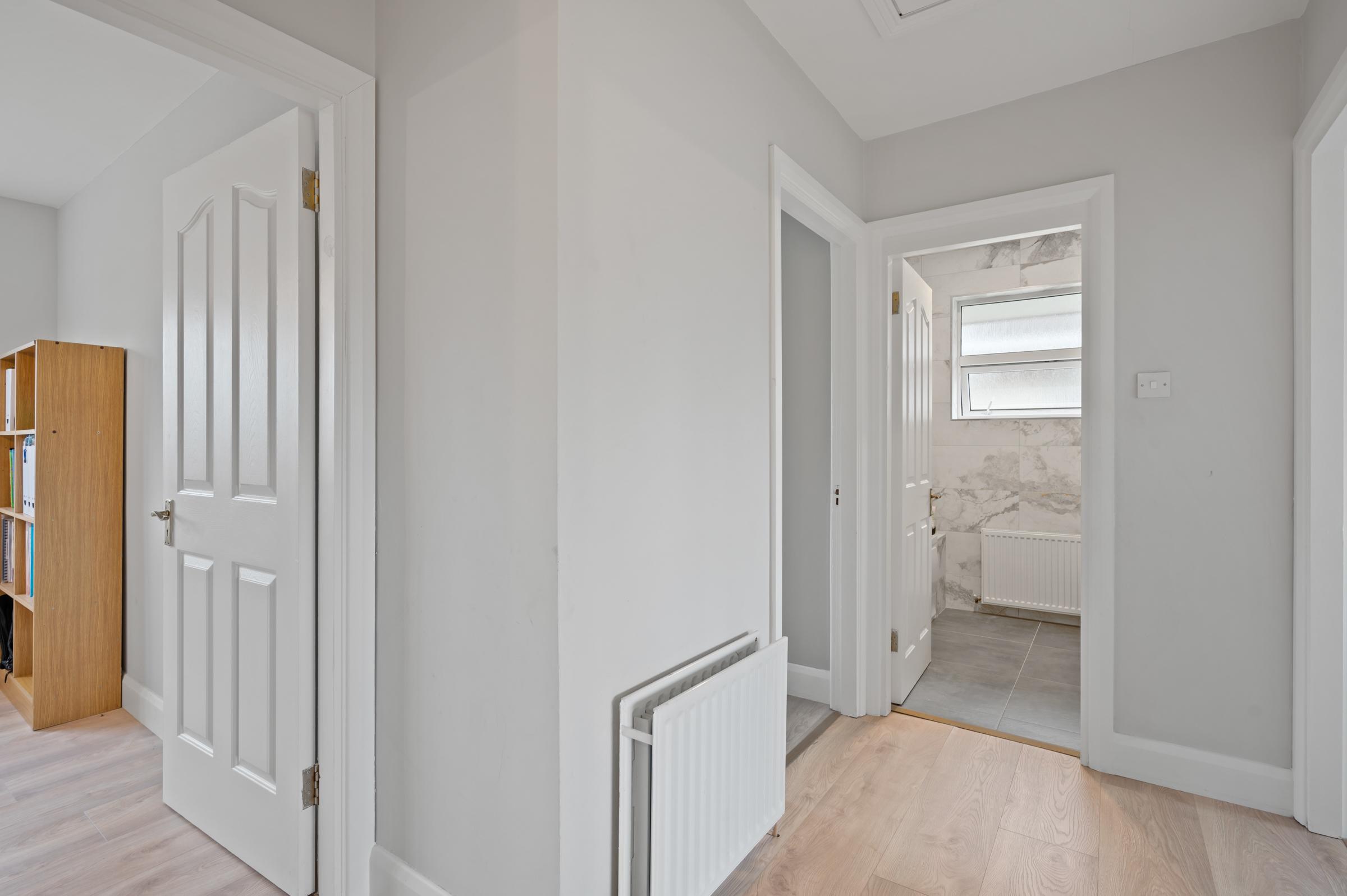 03.04 23 Upper Kensington, Clarke's Hill, Rochestown Stokes H Pix Web 12